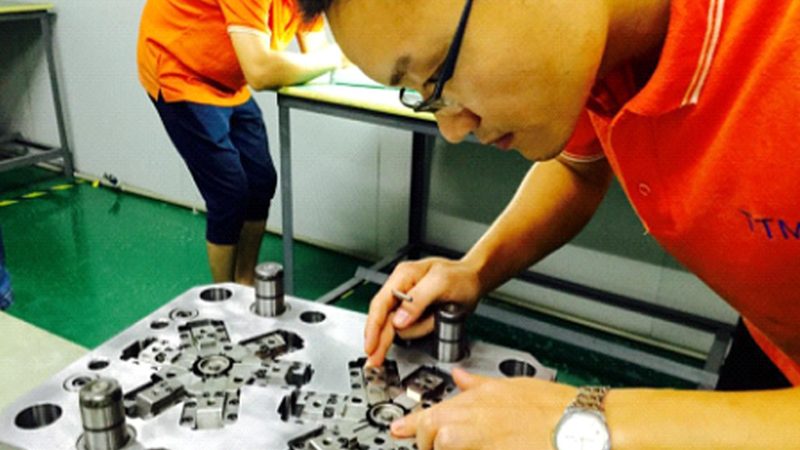 苏州电子托盘吸塑模具：揭秘其核心技术与选型要点**
