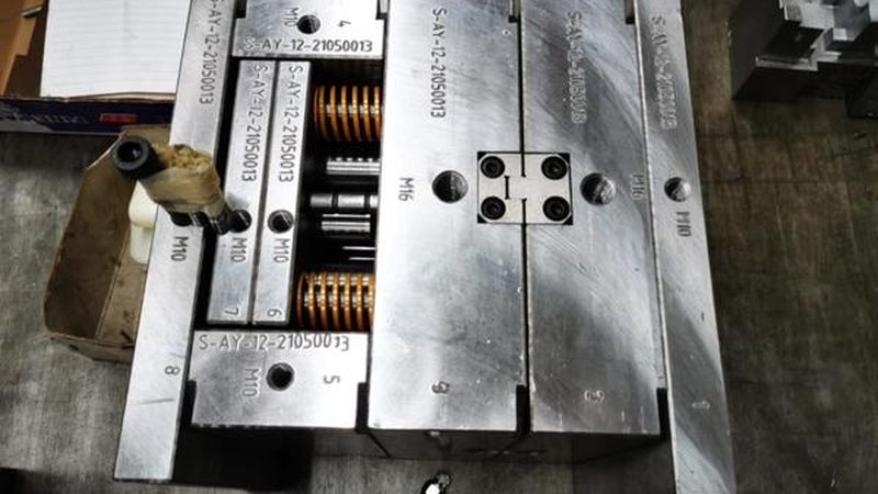 注塑模具型号解析：解码精密制造的关键