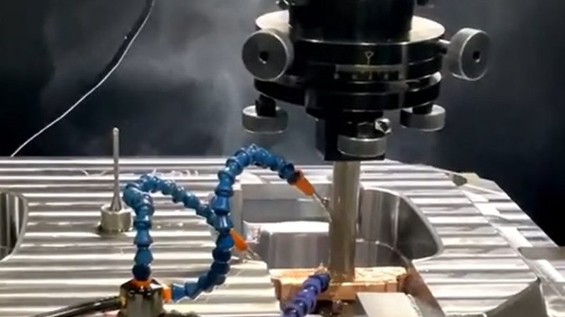 双色注塑模具：揭秘其价格构成与影响因素