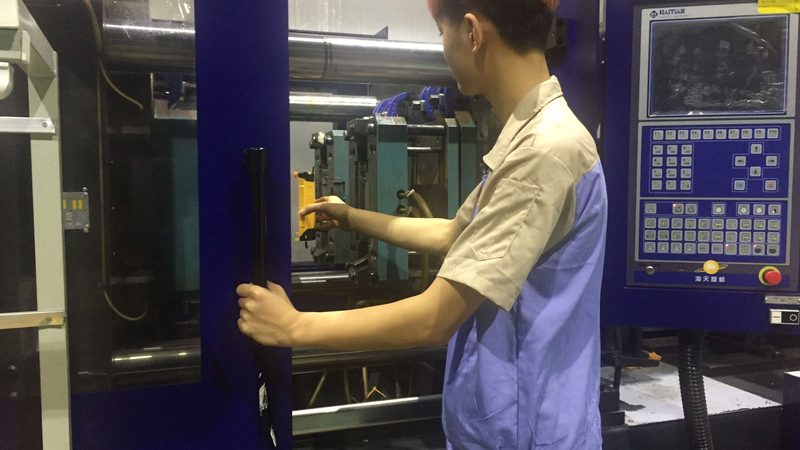 商用硅胶冰格模具：揭秘其制造工艺与选购要点